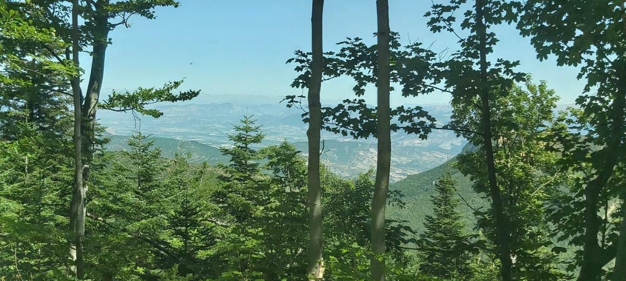 Gites Les Costoliers Châteauneuf-Miravail Exteriér fotografie